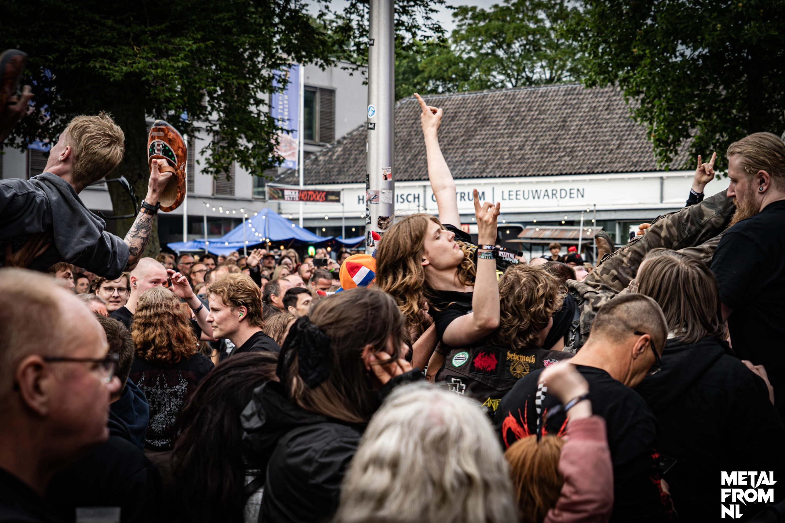 IntoTheGrave - Crowd pics