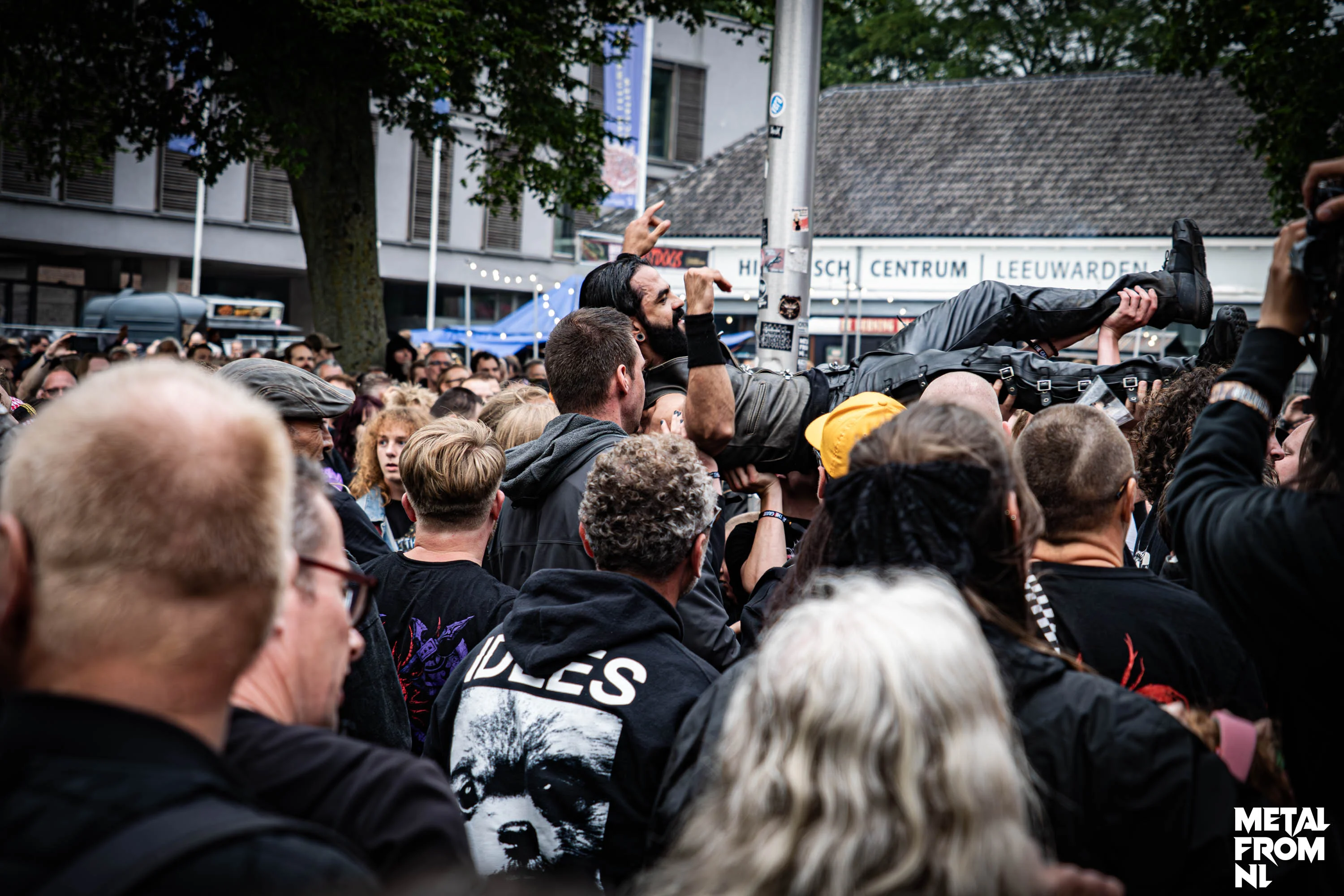 IntoTheGrave - Crowd pics