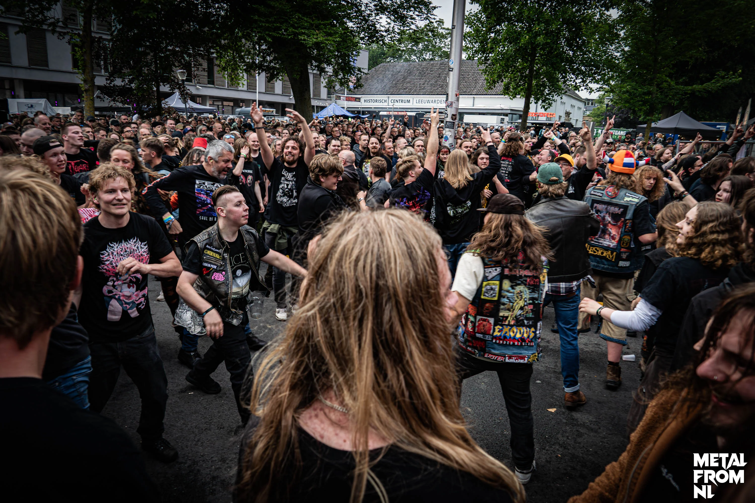IntoTheGrave - Crowd pics