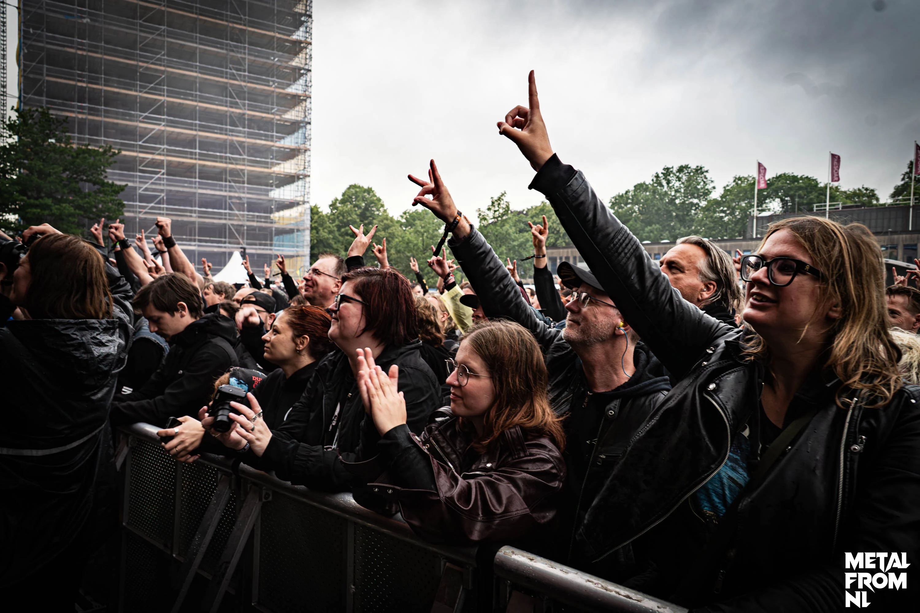 IntoTheGrave - Crowd pics