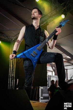 Martyr kleur smoll-2.JPG
